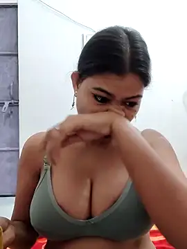 Miya sistar online show from March 13, 2026, 3:00 am