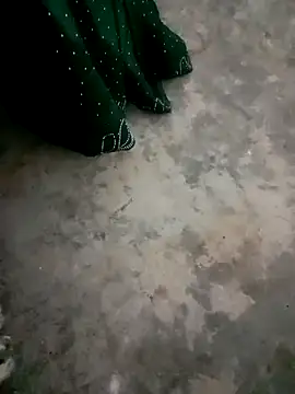 Snapshot of Miya_sistar chatting on October 7, 2025, 1:12 pm Miya sistar online show from October 7, 2025, 1:12 pm