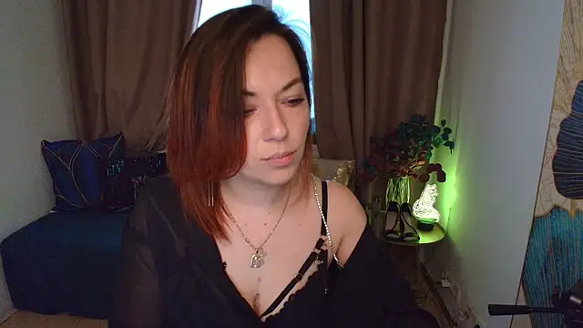 Snapshot of Serena_Foxxx chatting on April 13, 2026, 2:37 am Serena Foxxx online show from April 13, 2026, 2:37 am