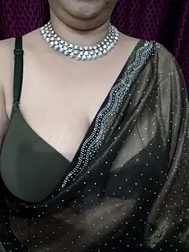 Snapshot of janvi_100 chatting on November 21, 2025, 4:11 am janvi 100 online show from November 21, 2025, 4:11 am