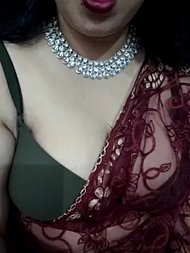 Snapshot of janvi_100 chatting on November 11, 2025, 6:08 am janvi 100 online show from November 11, 2025, 6:08 am