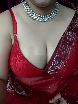 Snapshot of janvi_100 chatting on November 23, 2025, 5:23 pm janvi 100 online show from November 23, 2025, 5:23 pm