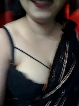 Snapshot of janvi_100 chatting on November 4, 2025, 4:44 pm janvi 100 online show from November 4, 2025, 4:44 pm