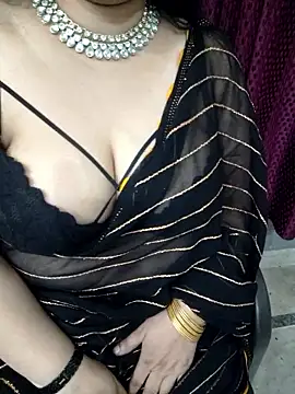 Snapshot of janvi_100 chatting on November 19, 2025, 7:19 am janvi 100 online show from November 19, 2025, 7:19 am