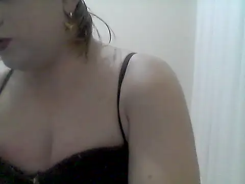 Snapshot of seinerenehot chatting on February 22, 2026, 9:16 pm seinerenehot online show from February 22, 2026, 9:16 pm