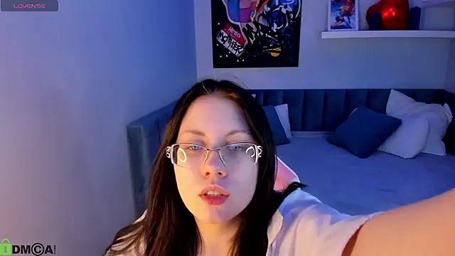 BellaWink online show from March 12, 2026, 8:51 am