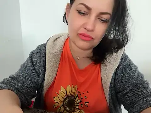 Snapshot of Noryvane chatting on February 21, 2026, 1:35 pm Noryvane online show from February 21, 2026, 1:35 pm