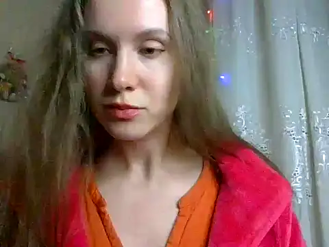 Lynirina online show from February 8, 2026, 7:33 pm