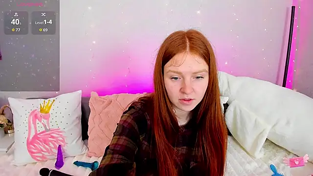 Evarey  online show from April 12, 2026, 5:11 am