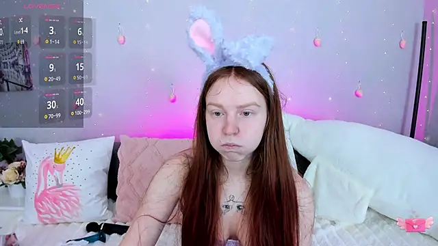 Evarey  online show from April 4, 2026, 4:41 am