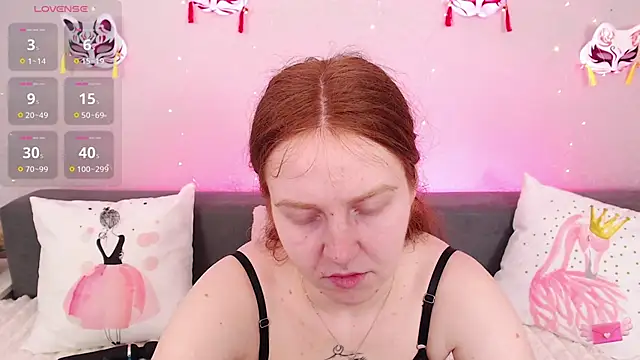 Evarey  online show from May 22, 2026, 3:59 am