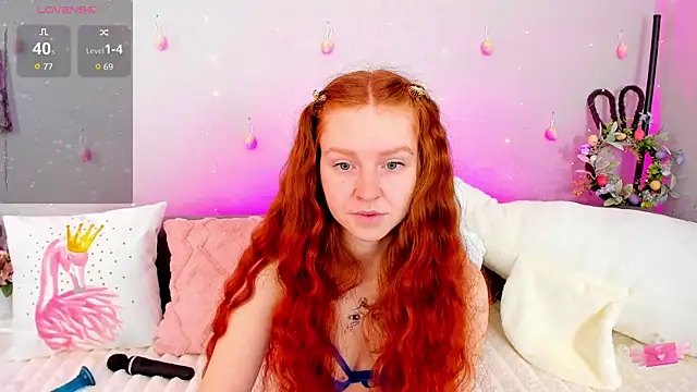 Evarey  online show from April 6, 2026, 4:41 am