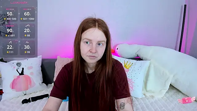 Evarey  online show from March 30, 2026, 4:36 am