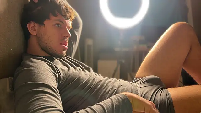 mynameischris online show from November 4, 2025, 5:33 am