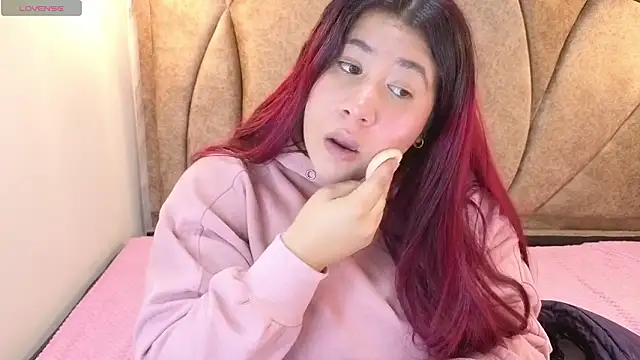 Snapshot of Addyy_02 chatting on February 4, 2026, 1:22 am Addyy 02 online show from February 4, 2026, 1:22 am