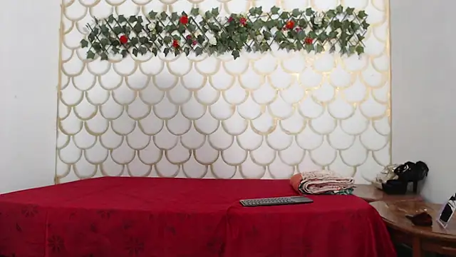 nahomy smiith online show from March 7, 2026, 5:03 am