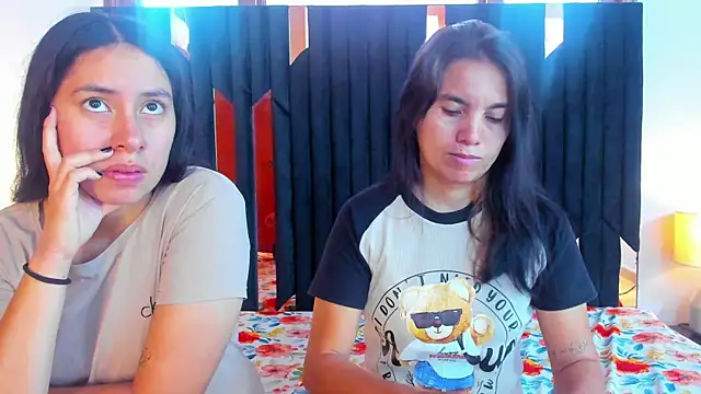 Snapshot of Sofy_and_Mia chatting on October 7, 2025, 12:50 pm Sofy and Mia online show from October 7, 2025, 12:50 pm