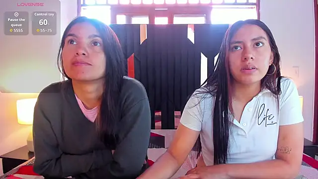 Sofy and Mia online show from November 10, 2025, 12:10 pm