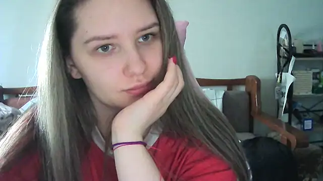 Snapshot of Caymira chatting on February 13, 2026, 8:25 am Caymira online show from February 13, 2026, 8:25 am