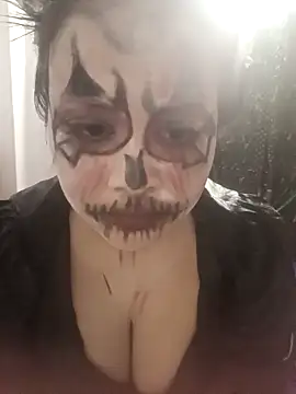 Beauty Queen Soniya online show from October 29, 2025, 2:27 pm