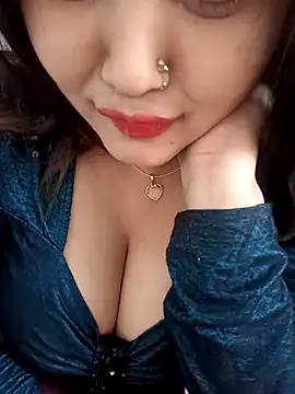 Beauty Queen Soniya online show from November 23, 2025, 8:57 am