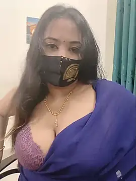 Snapshot of Beauty_Queen_Soniya chatting on July 7, 2026, 3:09 am Beauty Queen Soniya online show from July 7, 2026, 3:09 am