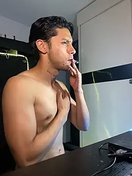 Snapshot of ErosDominant chatting on October 16, 2025, 6:21 am ErosDominant online show from October 16, 2025, 6:21 am