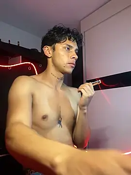 Snapshot of ErosDominant chatting on October 21, 2025, 5:51 am ErosDominant online show from October 21, 2025, 5:51 am