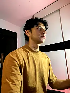 Snapshot of ErosDominant chatting on November 12, 2025, 5:11 am ErosDominant online show from November 12, 2025, 5:11 am