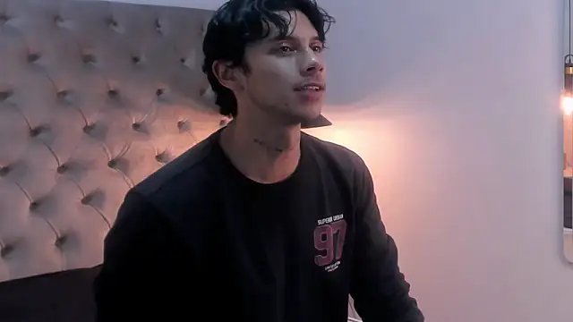 Snapshot of ErosDominant chatting on November 28, 2025, 4:23 am ErosDominant online show from November 28, 2025, 4:23 am