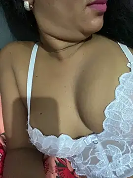 Snapshot of Brunamorenago chatting on June 4, 2026, 12:48 am Brunamorenago online show from June 4, 2026, 12:48 am