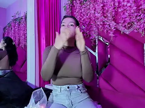 Snapshot of Gisell_Squirt_ chatting on March 21, 2026, 12:53 pm Gisell Squirt online show from March 21, 2026, 12:53 pm