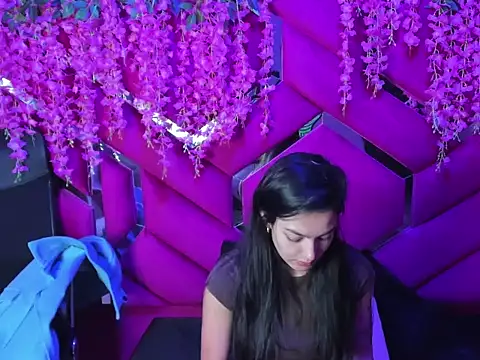 Snapshot of Gisell_Squirt_ chatting on October 24, 2025, 12:04 pm Gisell Squirt online show from October 24, 2025, 12:04 pm