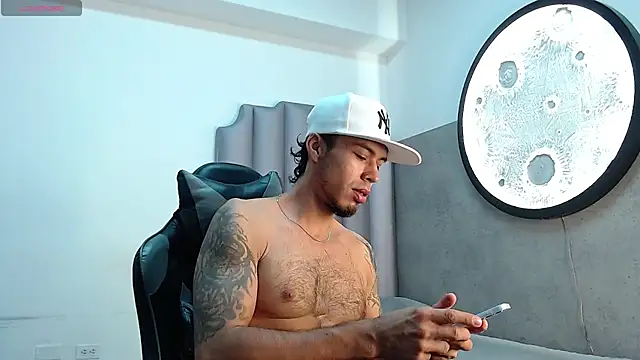 Snapshot of Rurik_Jones chatting on October 28, 2025, 11:53 am Rurik Jones online show from October 28, 2025, 11:53 am