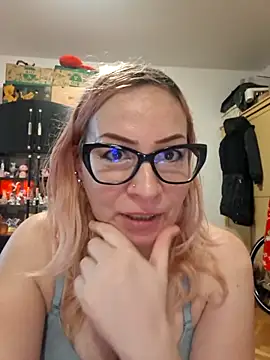 Snapshot of vivonivo chatting on November 17, 2025, 3:05 pm vivonivo online show from November 17, 2025, 3:05 pm