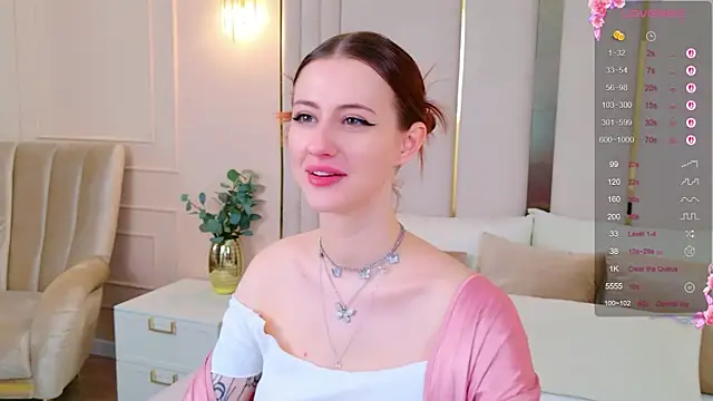 Snapshot of JessiJull chatting on October 19, 2025, 5:05 pm JessiJull online show from October 19, 2025, 5:05 pm