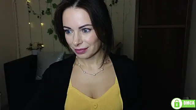 Rita lovvylyou online show from October 8, 2025, 11:12 am