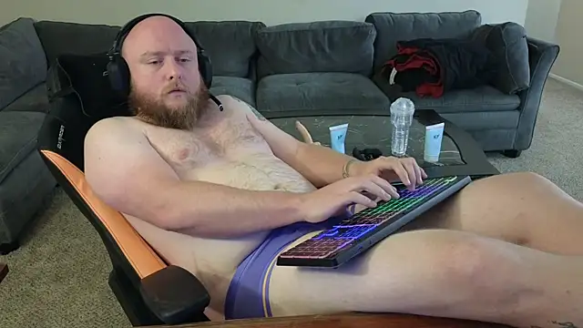 theballboy1 online show from November 15, 2025, 6:17 am