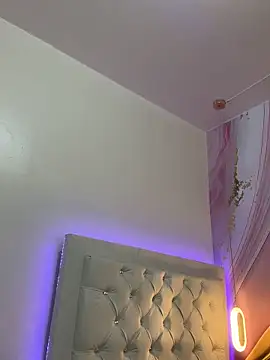 Snapshot of Luna_star3 chatting on November 12, 2025, 11:47 am Luna star3 online show from November 12, 2025, 11:47 am