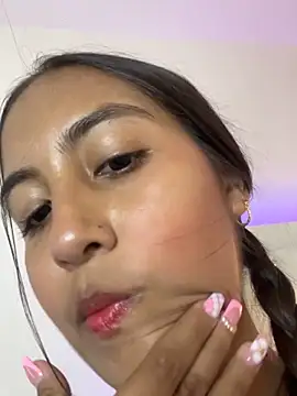 Snapshot of Luna_star3 chatting on October 18, 2025, 7:27 pm Luna star3 online show from October 18, 2025, 7:27 pm