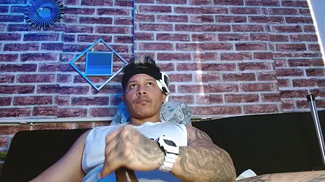 jordan bigcock  online show from April 30, 2026, 8:57 pm