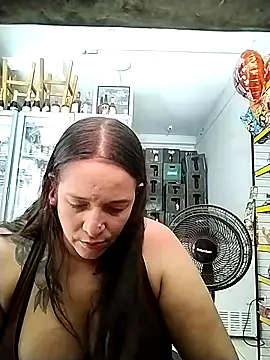 Snapshot of bighottits chatting on October 8, 2025, 6:52 pm bighottits online show from October 8, 2025, 6:52 pm