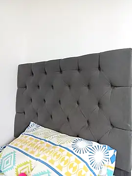 Snapshot of Queen_sofya chatting on October 20, 2025, 7:25 pm Queen sofya online show from October 20, 2025, 7:25 pm