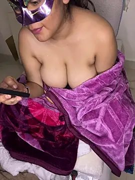 Snapshot of Bigbutbautiy chatting on January 31, 2026, 7:56 pm Bigbutbautiy online show from January 31, 2026, 7:56 pm