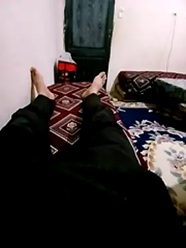 Snapshot of latarak321 chatting on February 17, 2026, 6:05 pm latarak321 online show from February 17, 2026, 6:05 pm