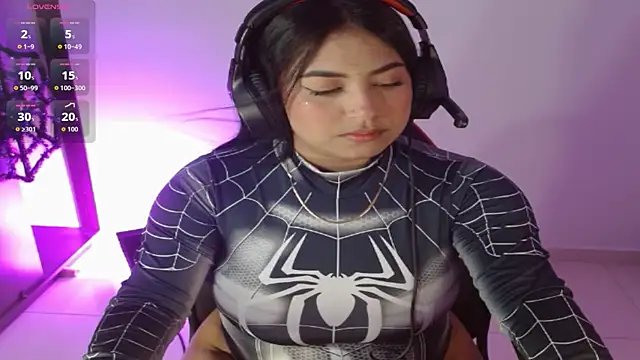 mariam ferrer online show from October 28, 2025, 4:02 am