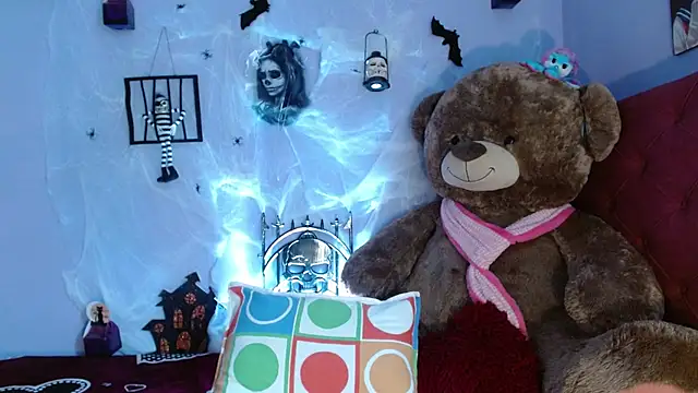 Himiiko toga online show from October 28, 2025, 7:35 pm