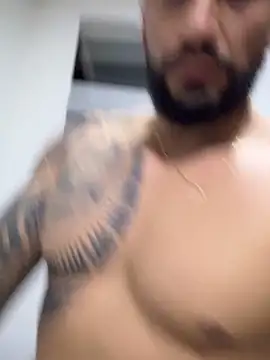 Santiago hot19 online show from October 22, 2025, 1:05 am