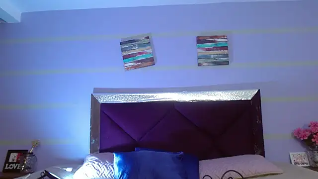 LizzyGrey  online show from November 28, 2025, 7:25 pm