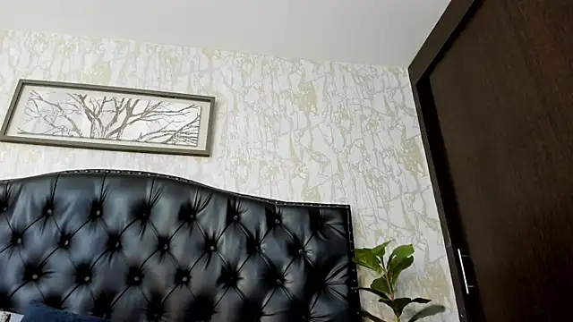 DenzelRios online show from May 26, 2026, 5:27 am